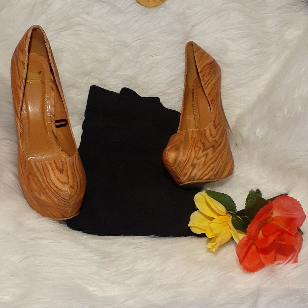 Shiekh Faux Wood Platform Stilettos